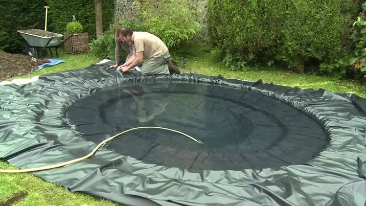 Construire un bassin en bâche pour votre jardin. 