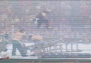 Jeff Hardy Joey'in Burnunu Kırıyor ! [Harika] [HD]
