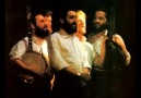 The Dubliners - Tell Me Ma