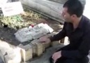 Cihan Çelik - Deniz Gezmiş'in Mezarı Başında