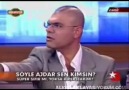 Dünyanın En Yakışıklısıymş Kendisi