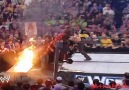 Edge Mick Folley'i Ateşe Atıyor ! [HD]