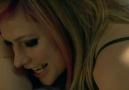 Avril Lavigne – What The Hell 2011 [HQ]