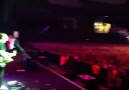 Avril Lavigne-Girlfriend'' at Summer Sonic 2011 in Tokyo [HQ]