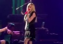Avril Lavigne - Hot @ MTV Music Awards 01.11.2007 [HD]