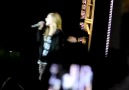 Avril Lavigne - Smile @ Hong Kong 24.02.2011 [HQ]