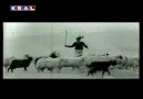 Belkis AKKALE & İzzet ALTINMEŞE - Kara Toprak