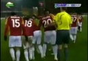 Bu Galatasaray Adamı Hem öldürür Hem güldürür