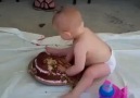 ÇikolaataLı Pasta Böyle Yenir :))