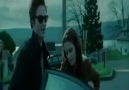 Edward ve Bella'nın Okula Gelişi