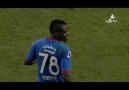 Emmanuel Emenike'nin Kırmızı Kart Gördüğü Pozisyon [HQ]