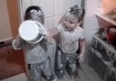 Evdeki yoğurt savaşı şebekler :))