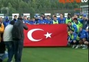 Fenerbahceli Futbolculardan Teröre Türk Bayrakli Tepki