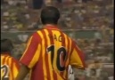 Hagi'den Carlos'a Futbol Dersi..