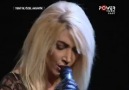 Hande Yener - Bi Gideni mi var(Powerturk Akustik)