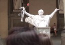 Italy Travel Show - Street Performers in Florence [HD]