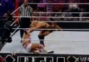 Kelly Kelly vs Beth Phoenix - Hell İn A Cell 2011 - [HQ]