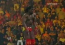 Kofi Kingston'dan UnutuLmaz Bom Bom Drop [HQ]