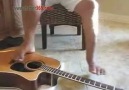 Kolları Yok Ama İnanılmaz Gitar Çalıyor !