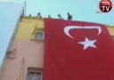 Osmaniyede bdp binası basıldı, ŞANLI TÜRK BAYRAĞI ASILDI