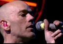 R.E.M. - Everybody Hurts (Live at Glastonbury 2003) [HQ]