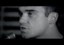Robbie Williams - Come Fly With Me [HQ]