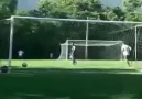 Ronaldinho Antrenmanda Şov Yapıyor :)