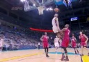 Russell Westbrook, Savunmayı Deldi Geçti ! [HQ]