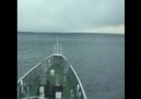 Sahil güvenlik gemisinin Tsunami dalgasıyla karşılaştığ... [HQ]