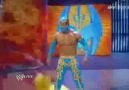 Sin Cara Attack Sheamus !!