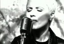 90's  The Cranberries - Zombie 