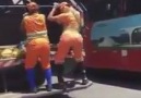 Acemi Kamera Video Sitesi - Çöp arabasında dans eden kadın çöpçüler Türkiye&olsa ( Yoru...