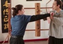 A few functional techniques from Sifu Didier Beddar. Watch carefully and try )