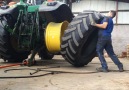 Agricultural Machinery & Technologies - Tractor Tyre Changing