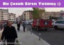 Ağzıyla Siren Sesi Çıkaran Çocuk.. (Şaşmamak Elde Değil)