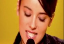 Alizée - La Isla Bonita - Live Performance