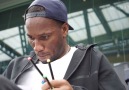 Amazing! Watch Didier Drogba draw the 2012 Champions League final from memory!