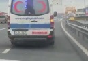 AMBULANSA YOL VERMEYEN MAGANDA.YORUMSUZ !PARDONŞEREFSİZ !