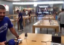 Amerika Apple Storeda Ankaranın bağlarını çalan çılgın Türk d