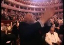 André Rieu interprète le célèbre morceau de Zorba le Grec
