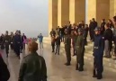 Anıtkabir de nöbet değişimi...Tek kelimeyle muhteşem