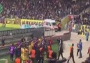 Ankaragücü futbolcu ve taraftarları..Kahrolsun Bağzı Şeyler