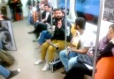 Ankara Metrosu'nda canlı müzik keyfi ♫