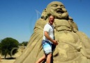 Arakandaki zulme isyan etti kumdan Buda heykeline saldırdı...
