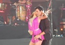 ASI ES  COMO BAILA LA BACHATA CHAYANNE!!!