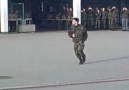 Askerin Muhteşem Dansı :)))