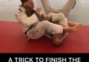 A trick to finish the armbar from the mount