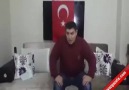 At yarışı gibi seçim sonucu sunan adam