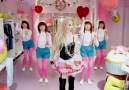 Avril Lavigne - Hello Kitty