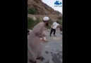 Aynı Suya İki Kez Düşen Sakar Arap